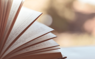 Chodzi Ci po głowie napisanie własnej książki? Przeczytaj najpierw to!